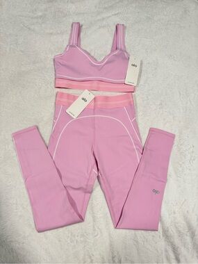 ALO Yoga Pink Sculpting Sports Bra & Leggings Set